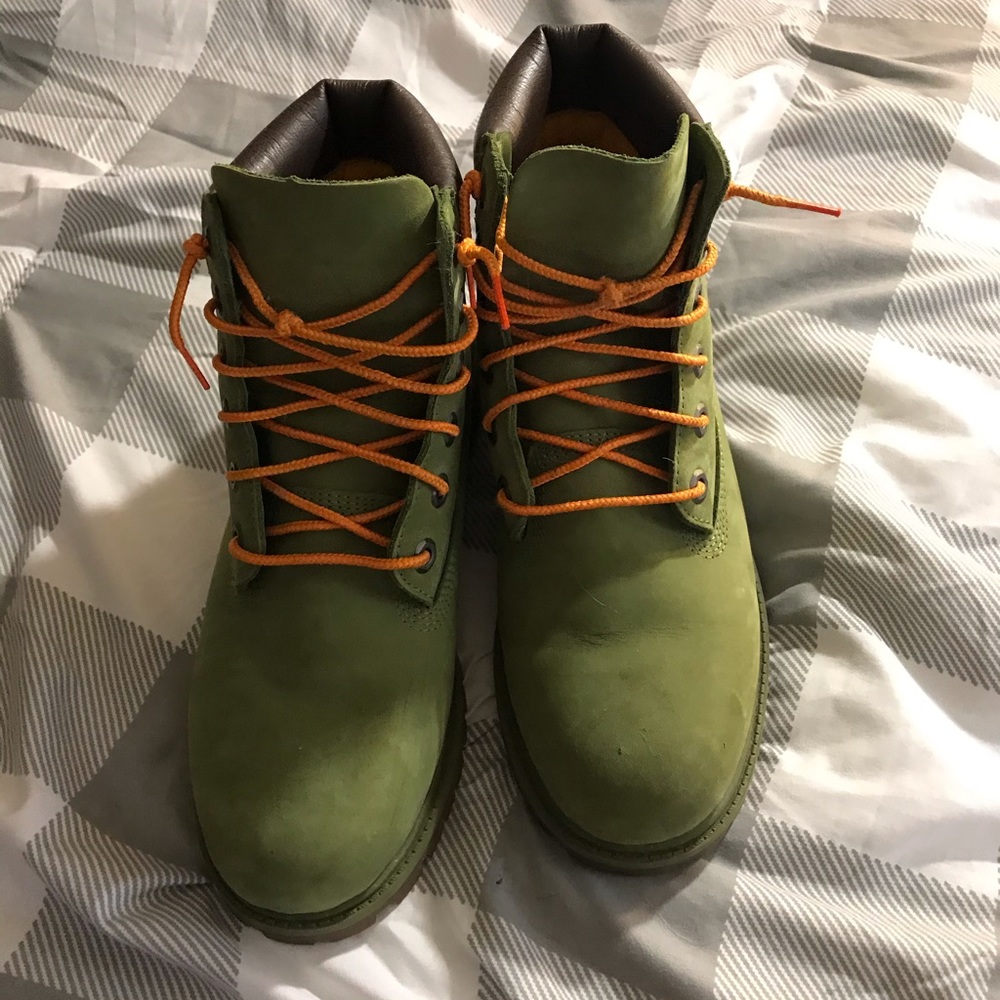 TIMBERLAND BOOTS
